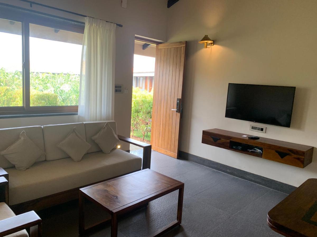 Viveda Wellness Resort Нашик Екстериор снимка