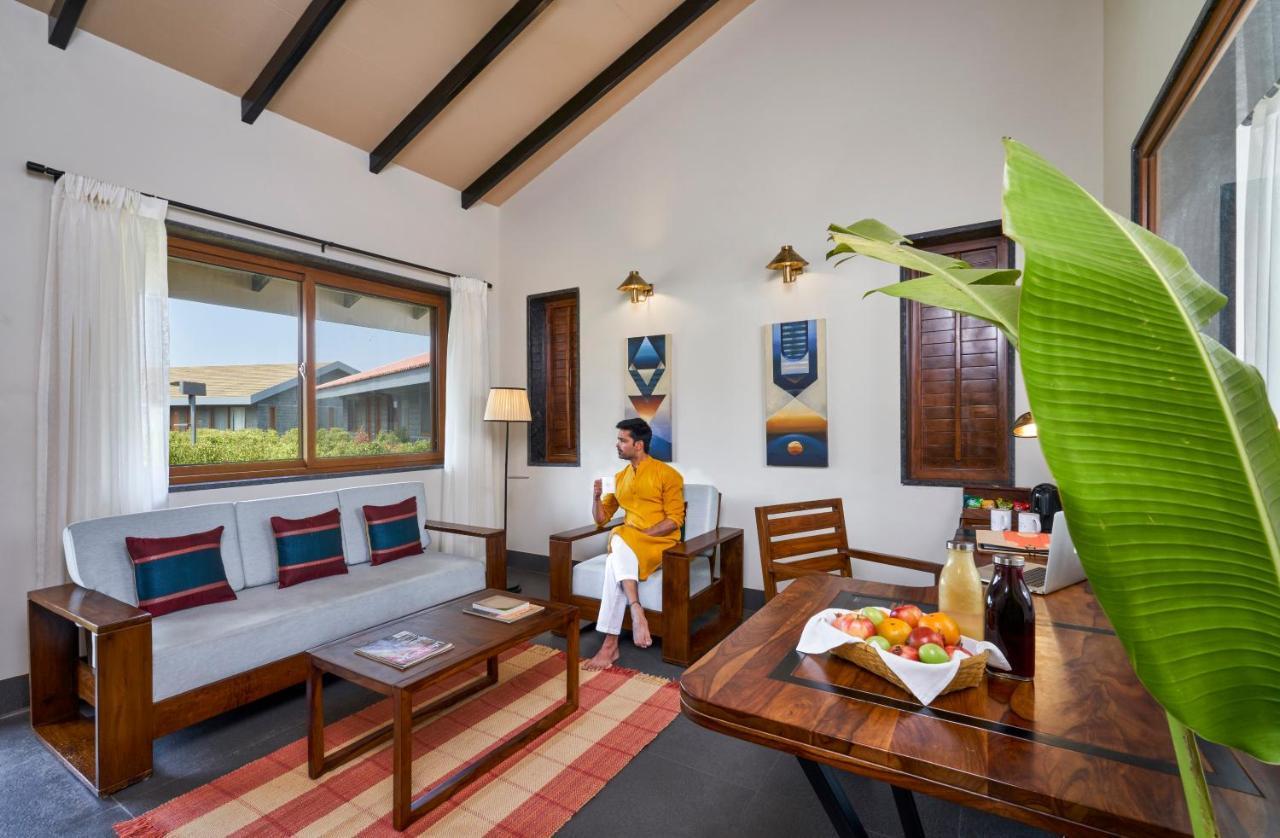 Viveda Wellness Resort Нашик Екстериор снимка